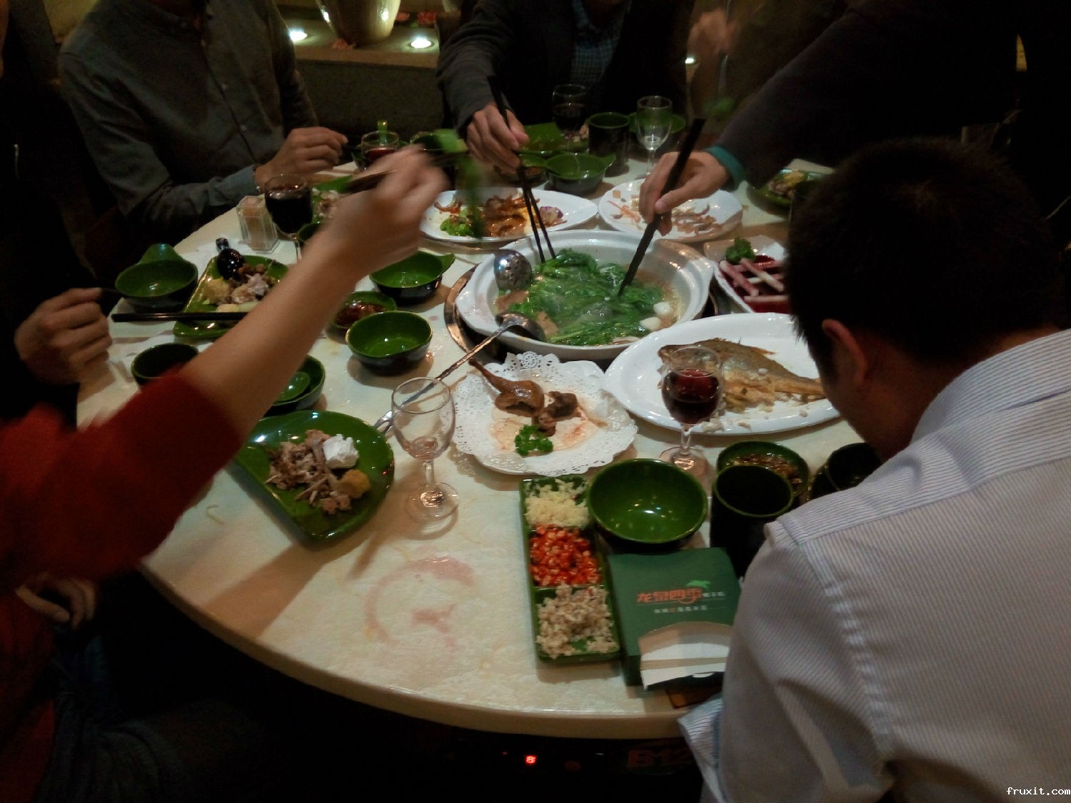 taptap国际版下载教程智能装备聚餐图片 taptap国际版下载教程智能装备聚餐图片